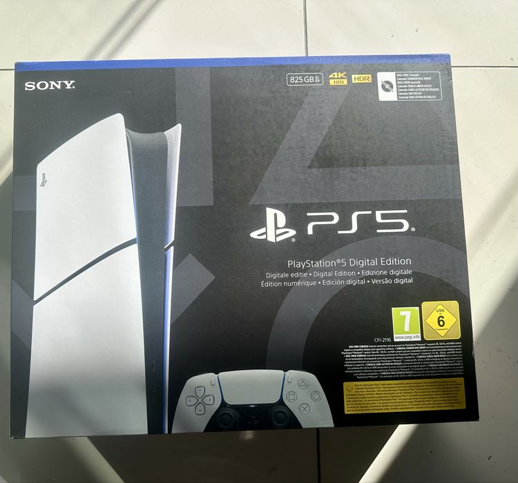 Playstation 5 slim digital 825 gb
