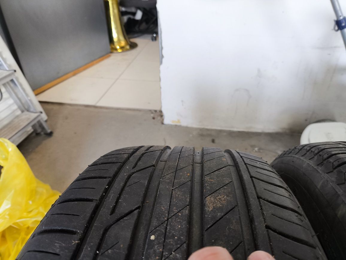 Opony Bridgestone 215/50R18 92W