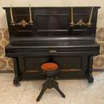 Piano com banco fim do séc. XIX Kingmann Berlin