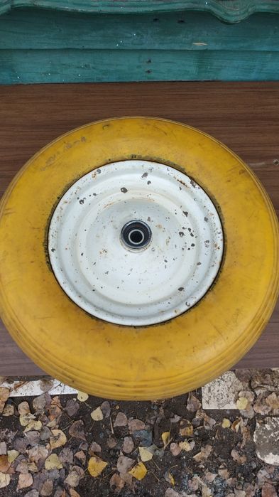Колесо для садовой тачки пенополиуретановое