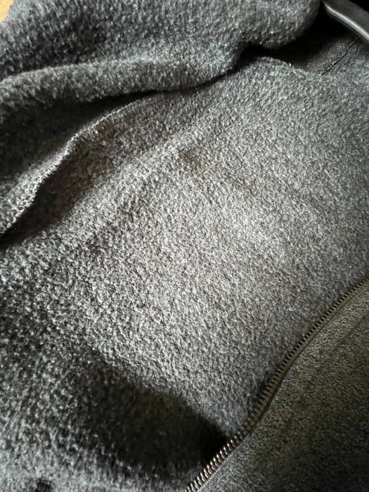 Ciepła bluza z kapturem