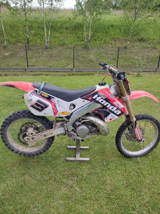 Honda        CR        250    2T