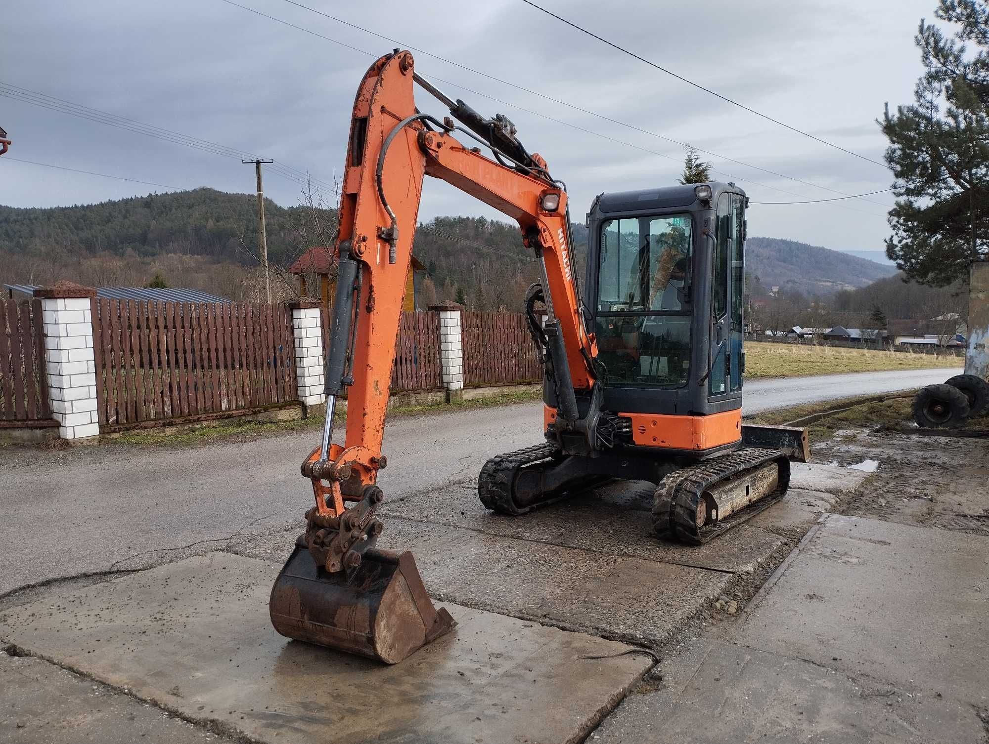 Minikoparka Hitachi zx38 takeuchi Volvo jcb bobcat cat