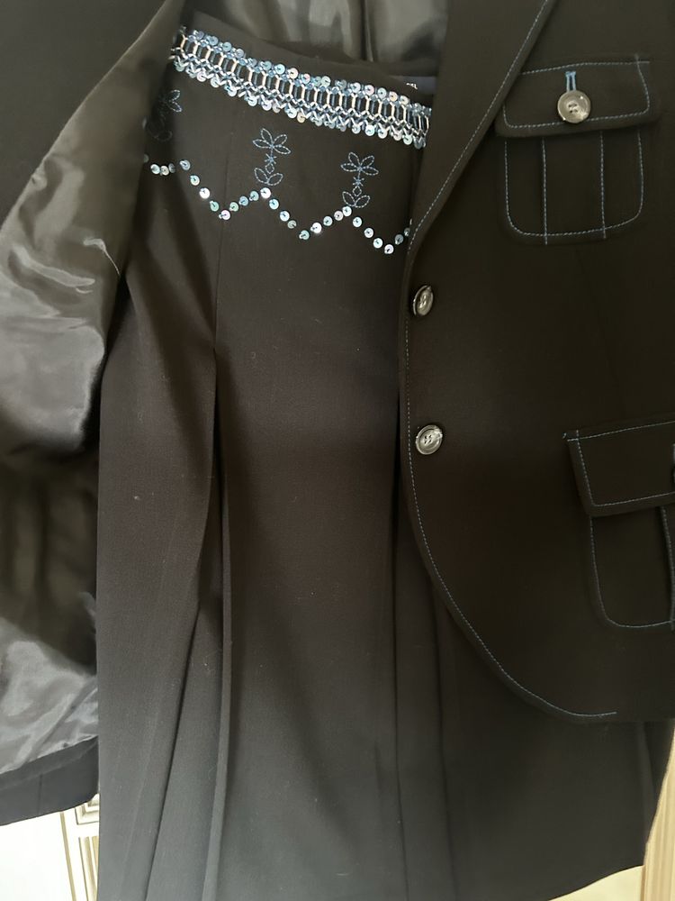 Conjunto saia e casaxo