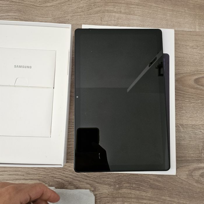 Samsung Tab A7 com capa