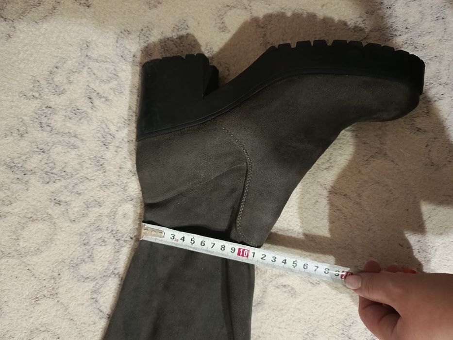 Продам осенние ботфорты 41 размер