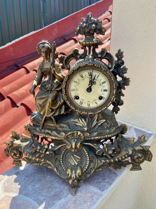 Relógio de Mesa Antigo