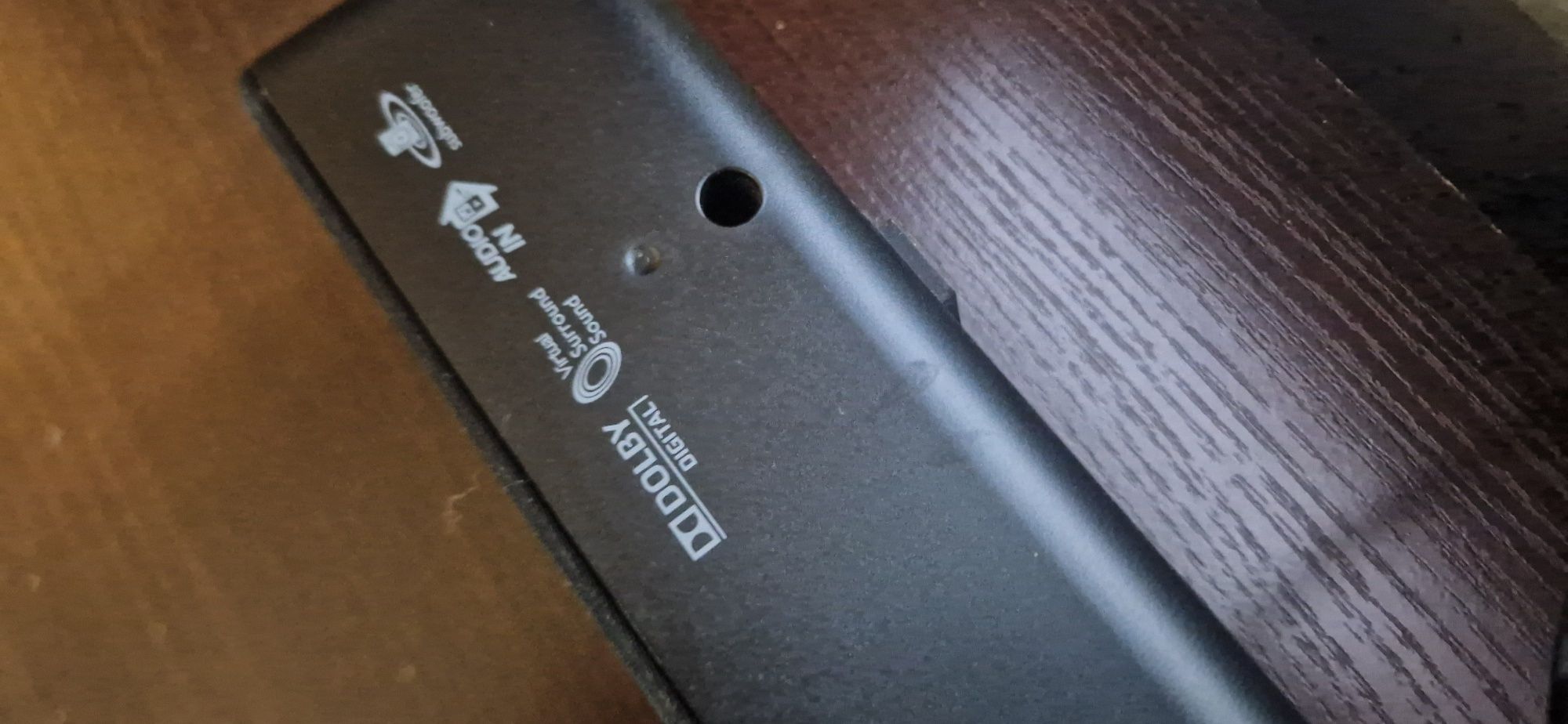 Sounndbar +Subofer Philips HTL 2150