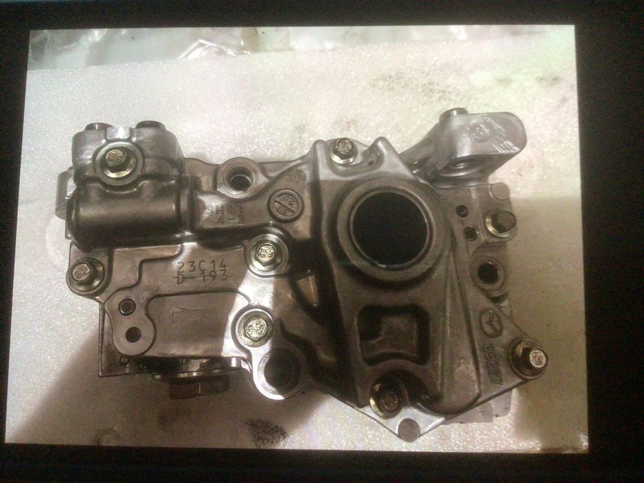 масляний насос оригінал на мазду сх-5 дизель 2,2