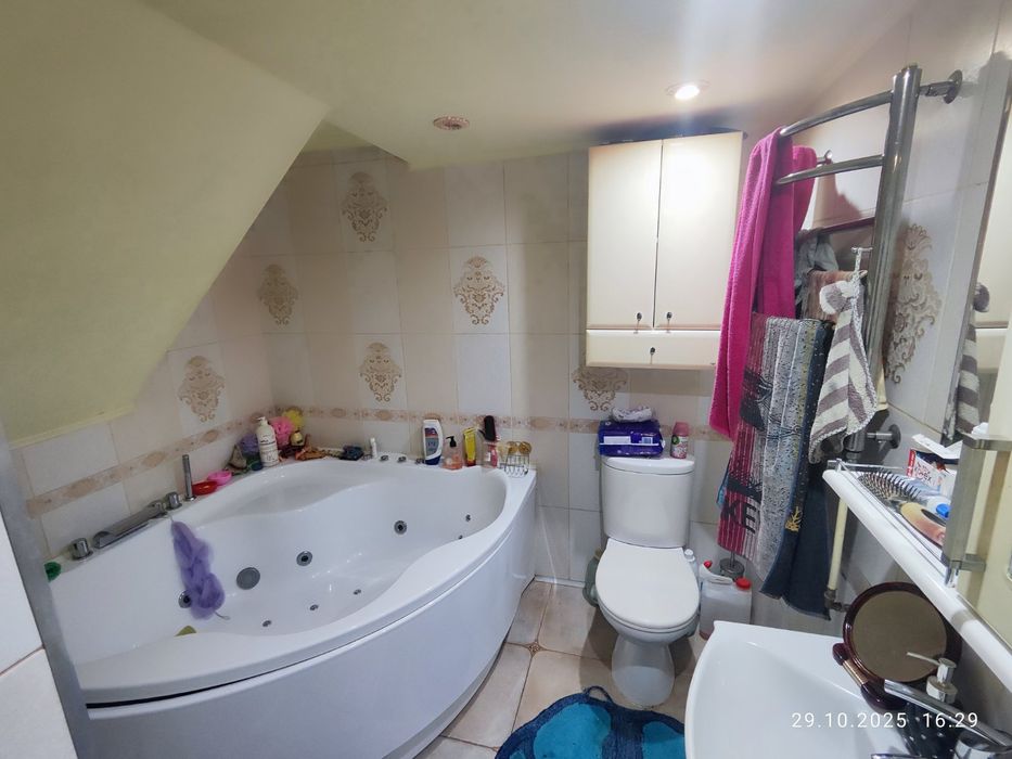 Слача комнаты с хозяйкой