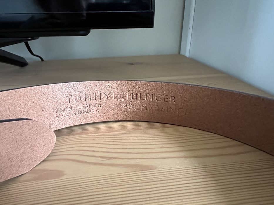 Pasek skórzany Tommy Hilfiger 90 koniakowy