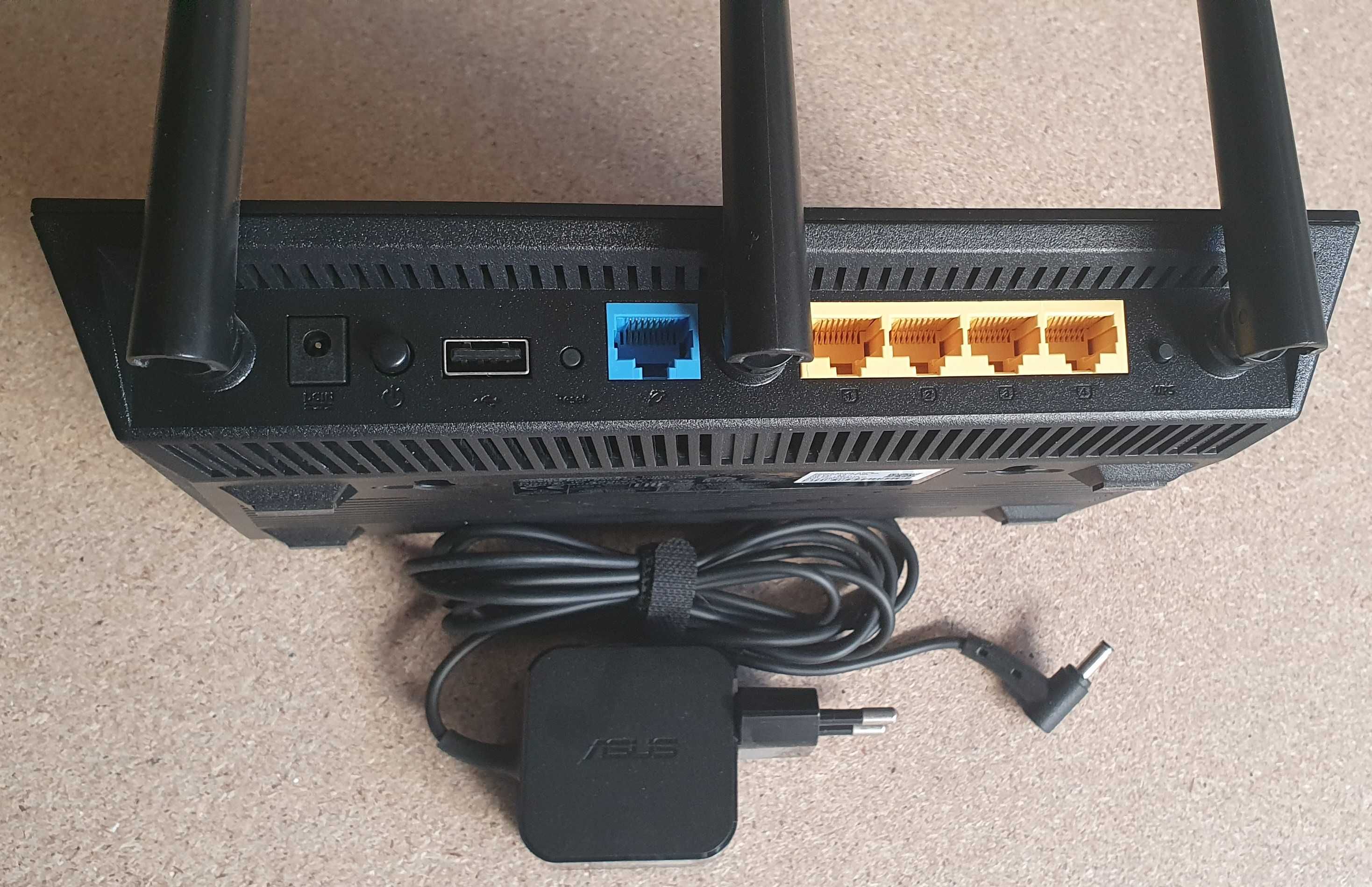 Router Asus RT-AC68U