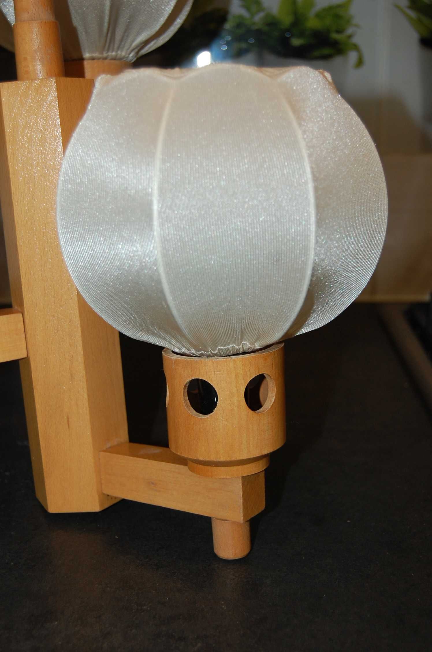 Żyrandol, lampa z kloszami, na 3 żarówki - PRL