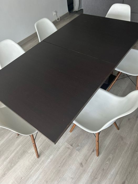 Mesa de jantar com 6 cadeiras