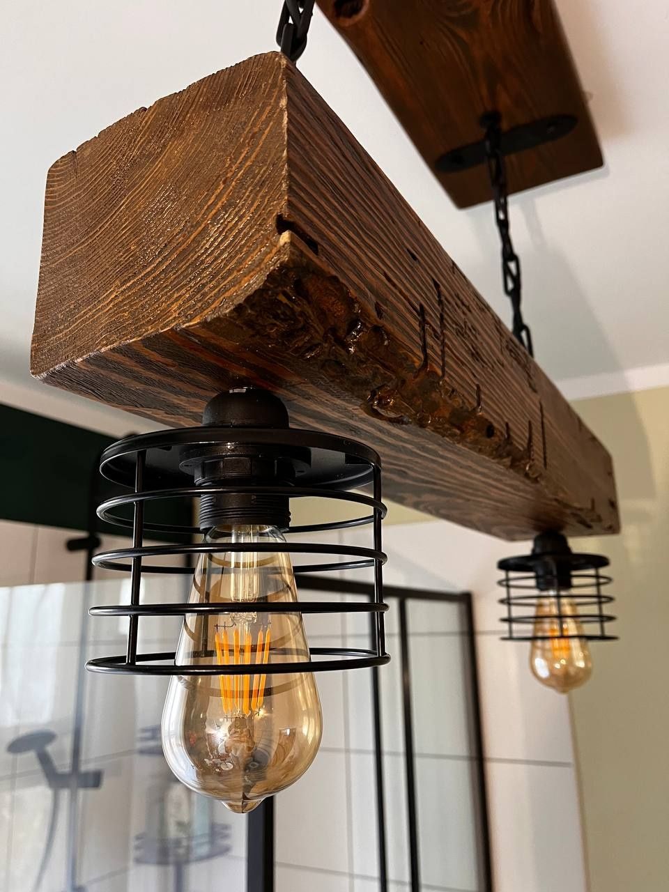 Lampa rustykalna z belki/żyrandol loft