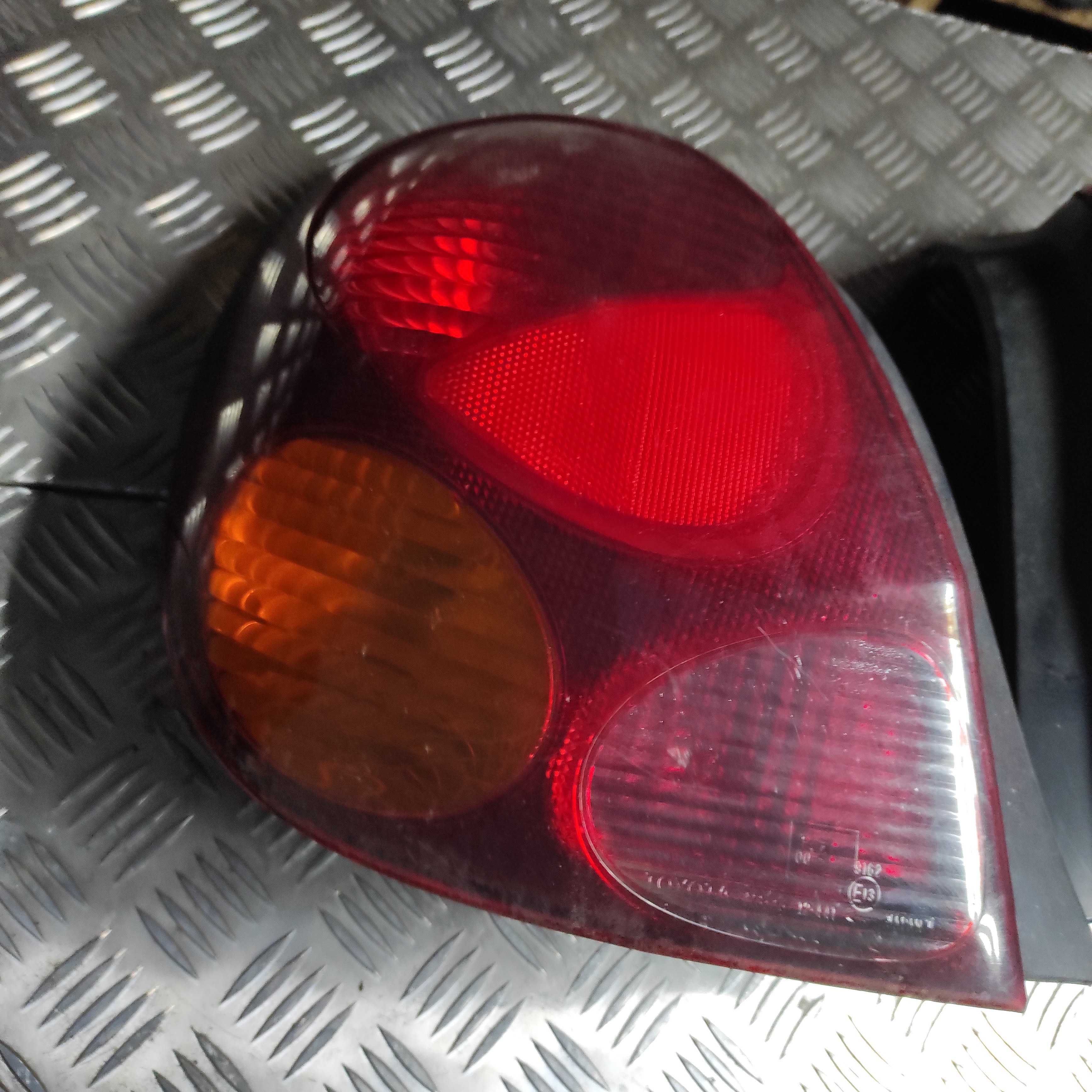 Lampa Lampy tył Prawa Lewa Toyota Corolla E 11 HB Komplet