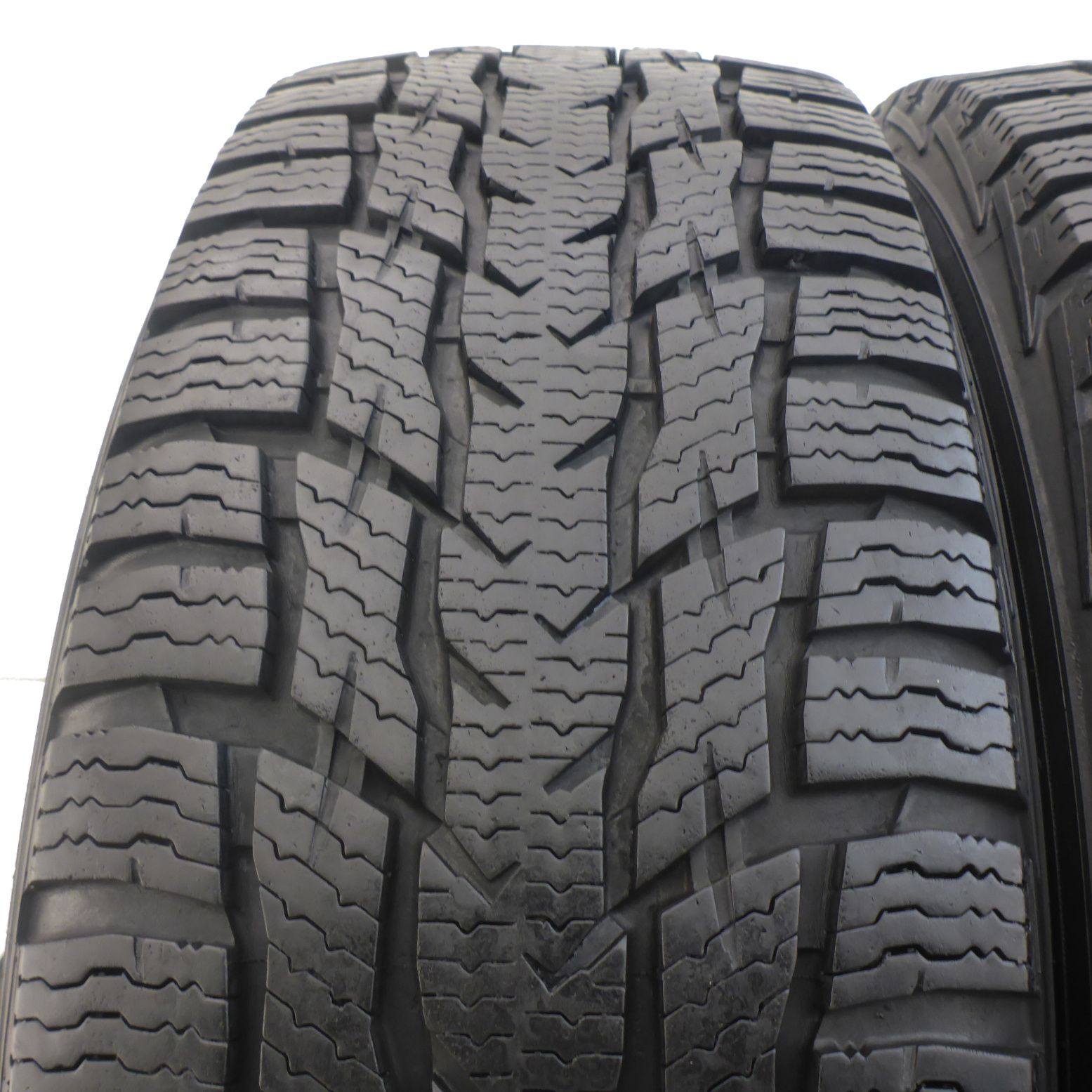 215/60/17C Nokian 215/60R17C 109/107T WRC 3 Zima 2016 5.8-8mm