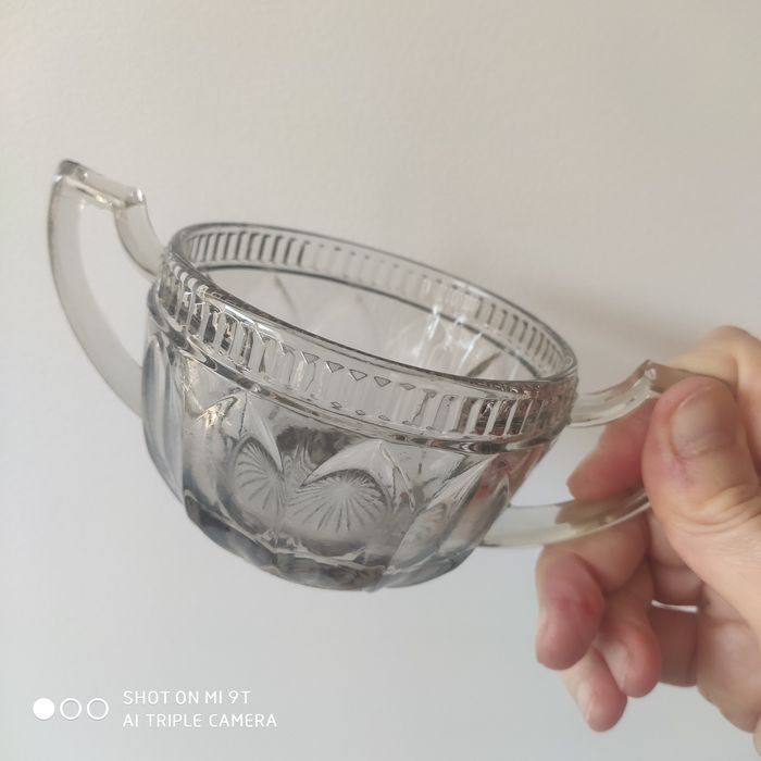 Szklana cukiernica art deco