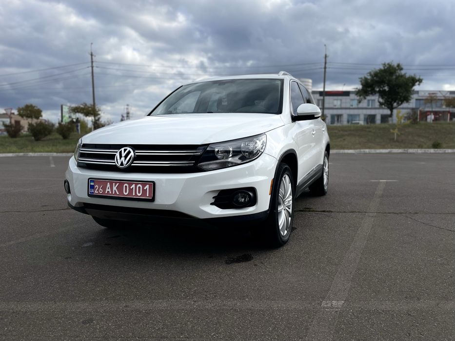 Продам Volkswagen  Tiguan 2.0 TSI 4 Motion