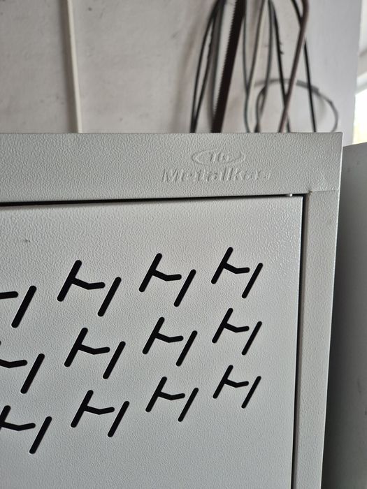 Szafka pracownicza Metalkas TG-4MSS-ECO 180x60x49