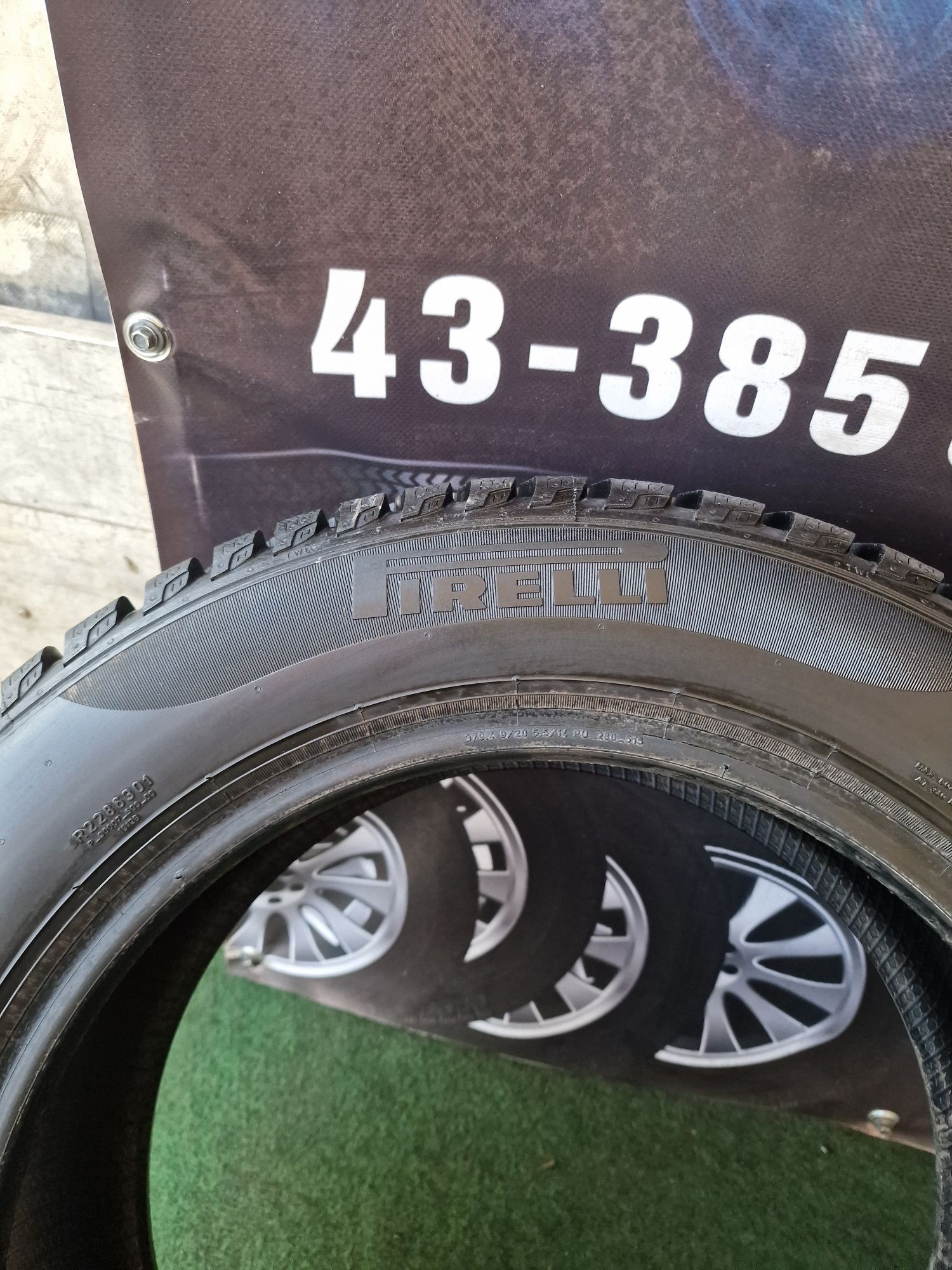 Opony zimowe 185/60/15 Pirelli Para 8.5mm jak Nowe