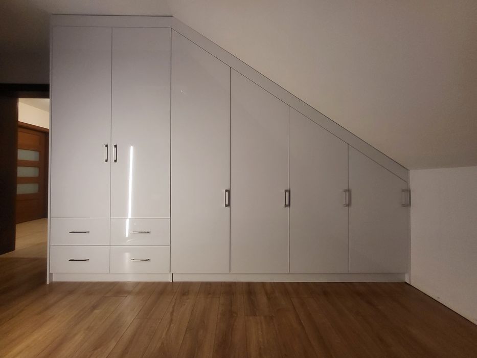 Szafy przesuwne w 7 dni.Wymiana frontow.Uslugi stolarskie.szafy skosne