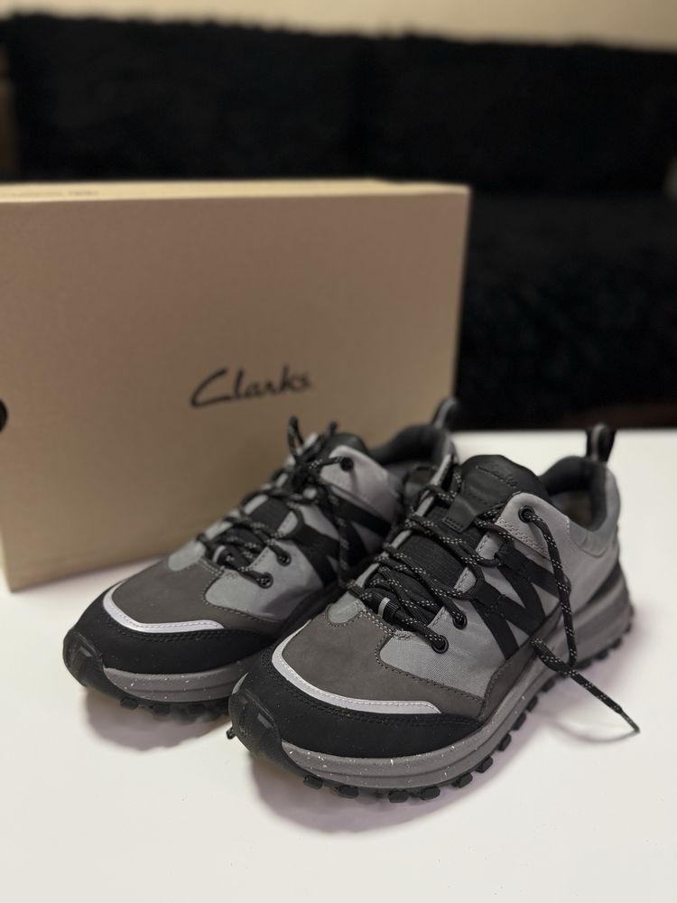 Кросівки Clarks gore-tex  41 розмір