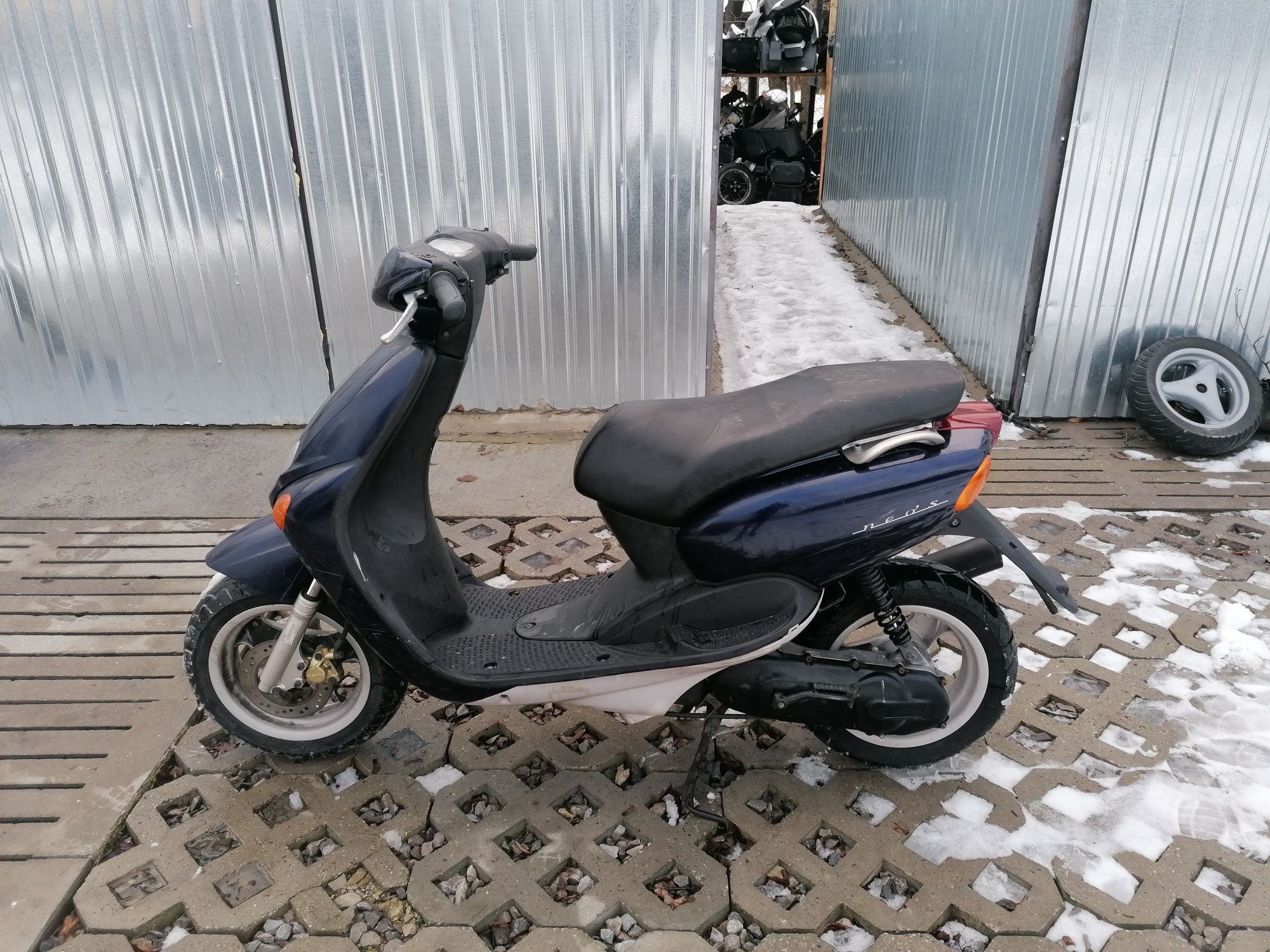 yamaha neos plastiki,silnik,licznik,instalacja,siedzenie