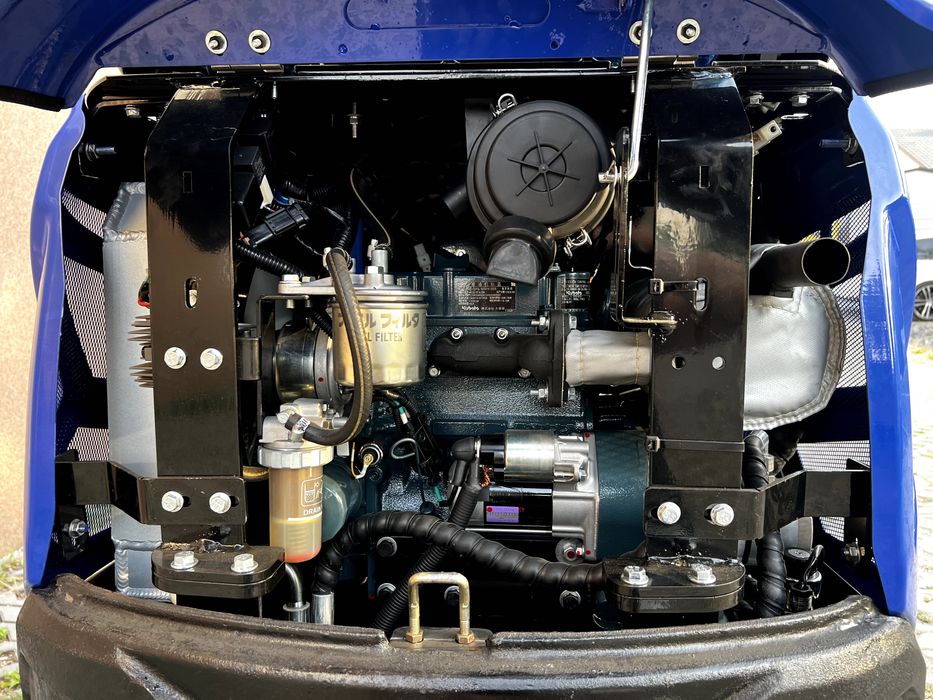 NOWA Minikoparka gąsienicowa 1.8T z silnikiem Kubota D722 – Akcesoria