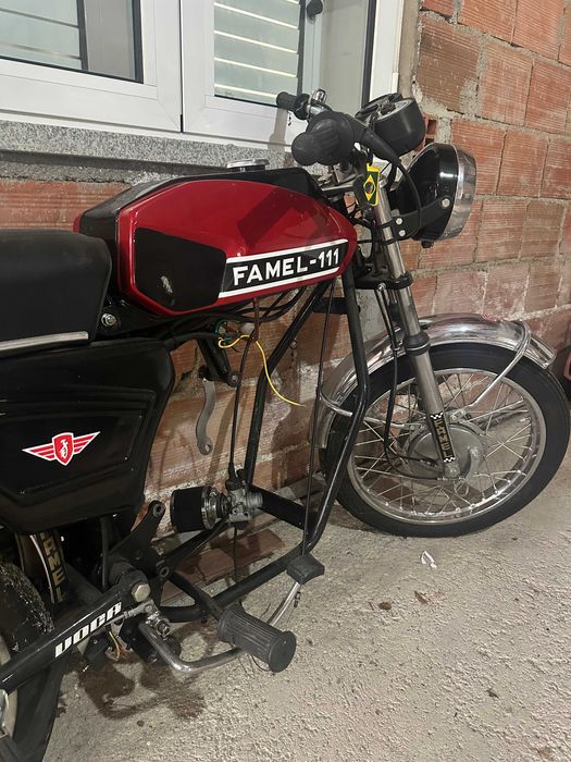 Famel zundapp  111 toda restaurada (doc unico)