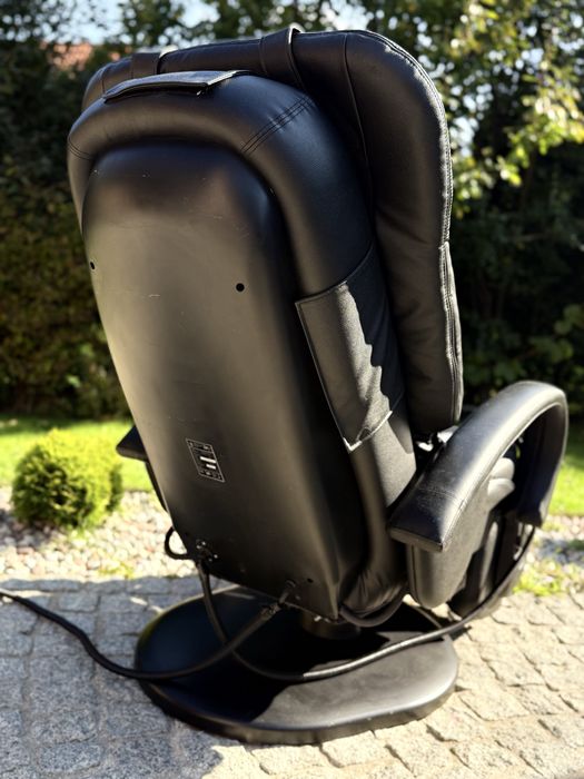 fotel Human Touch HT-125 z masażem oraz funkcją relax skóra pilot
