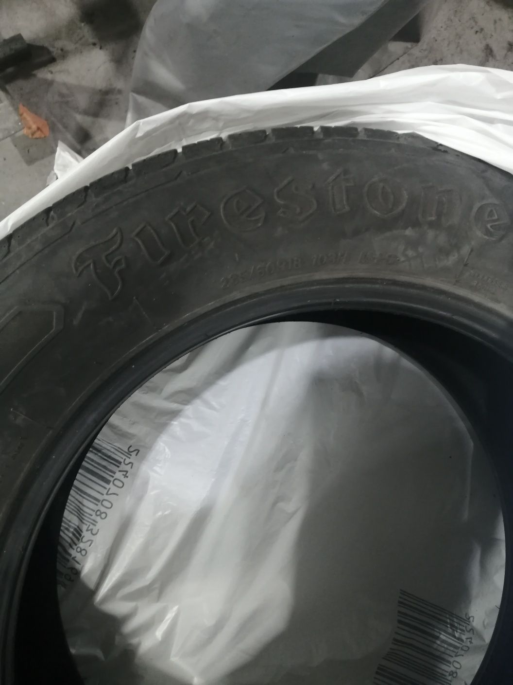 Продам 3 шини Firestone 235/60R18