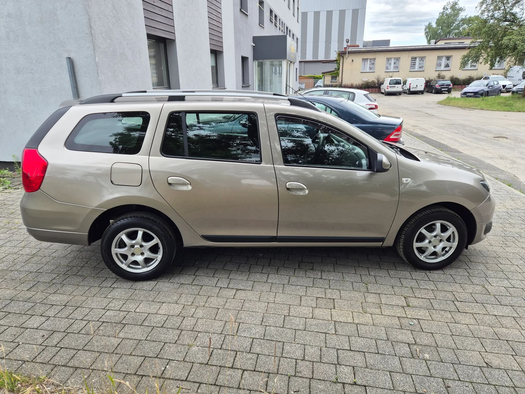 Dacia Logan 1.2 klima elektryka Polski Salon kombi