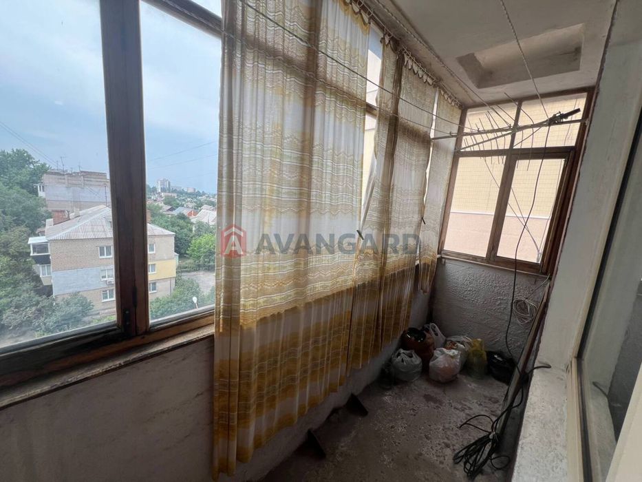 2-кімнатна квартира на Космосі с великим балконом