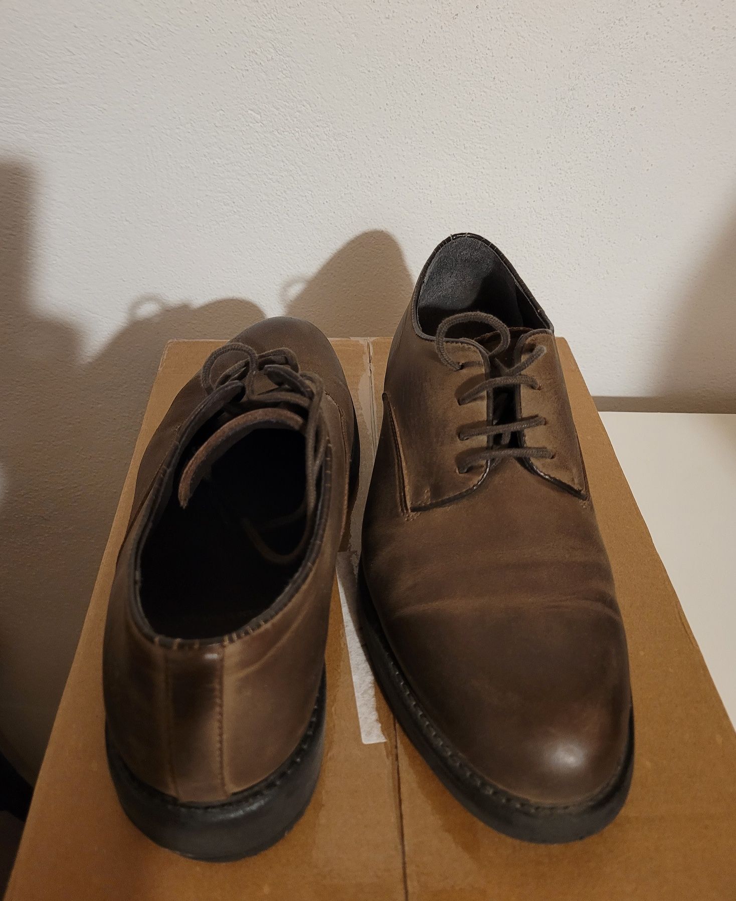 Sapatos bem estimados n° 42