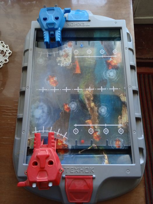 Продам настільну гру "Морський бій"