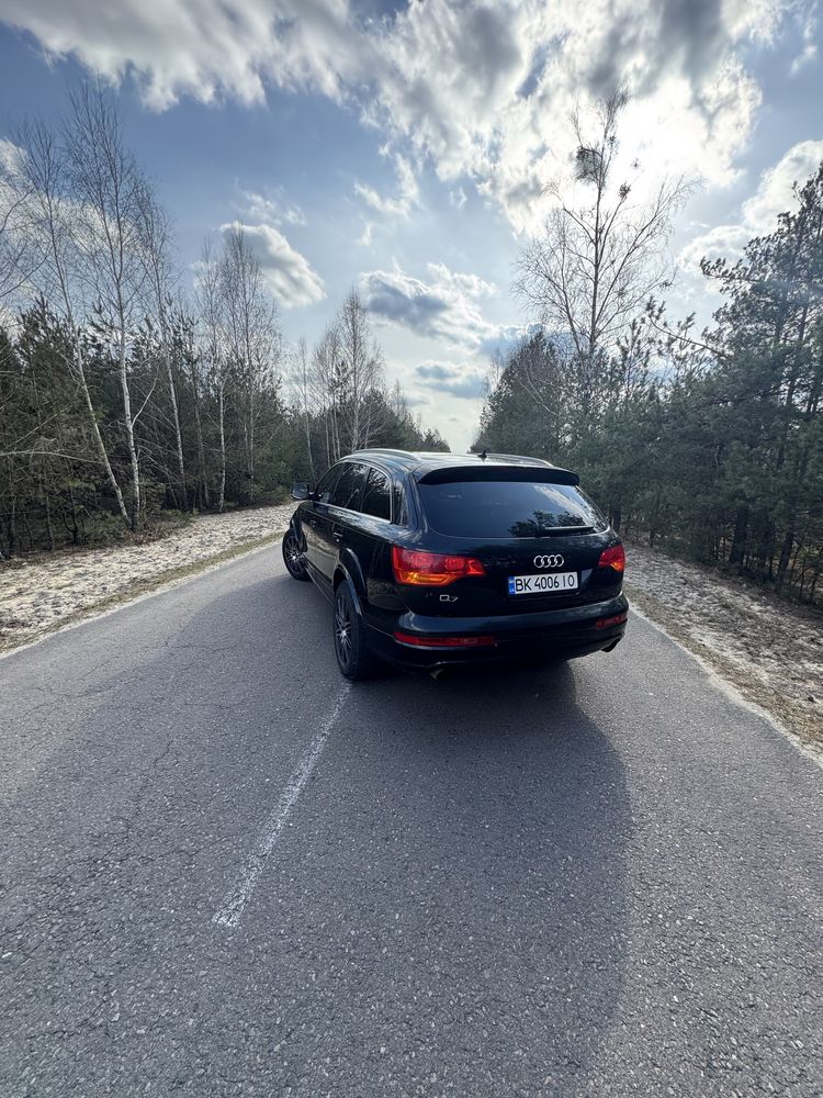 Audi q7 2008 рік s_line пневмоподвеска панорама