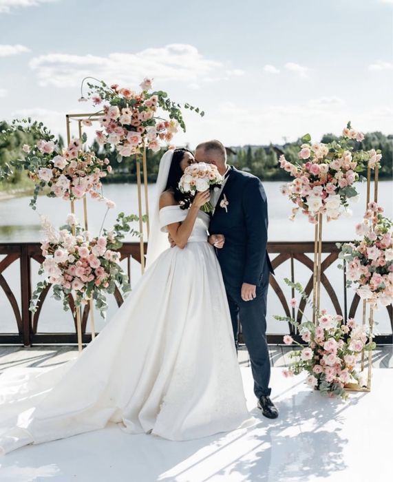 Королівська весільна сукня Milla Nova Virginia