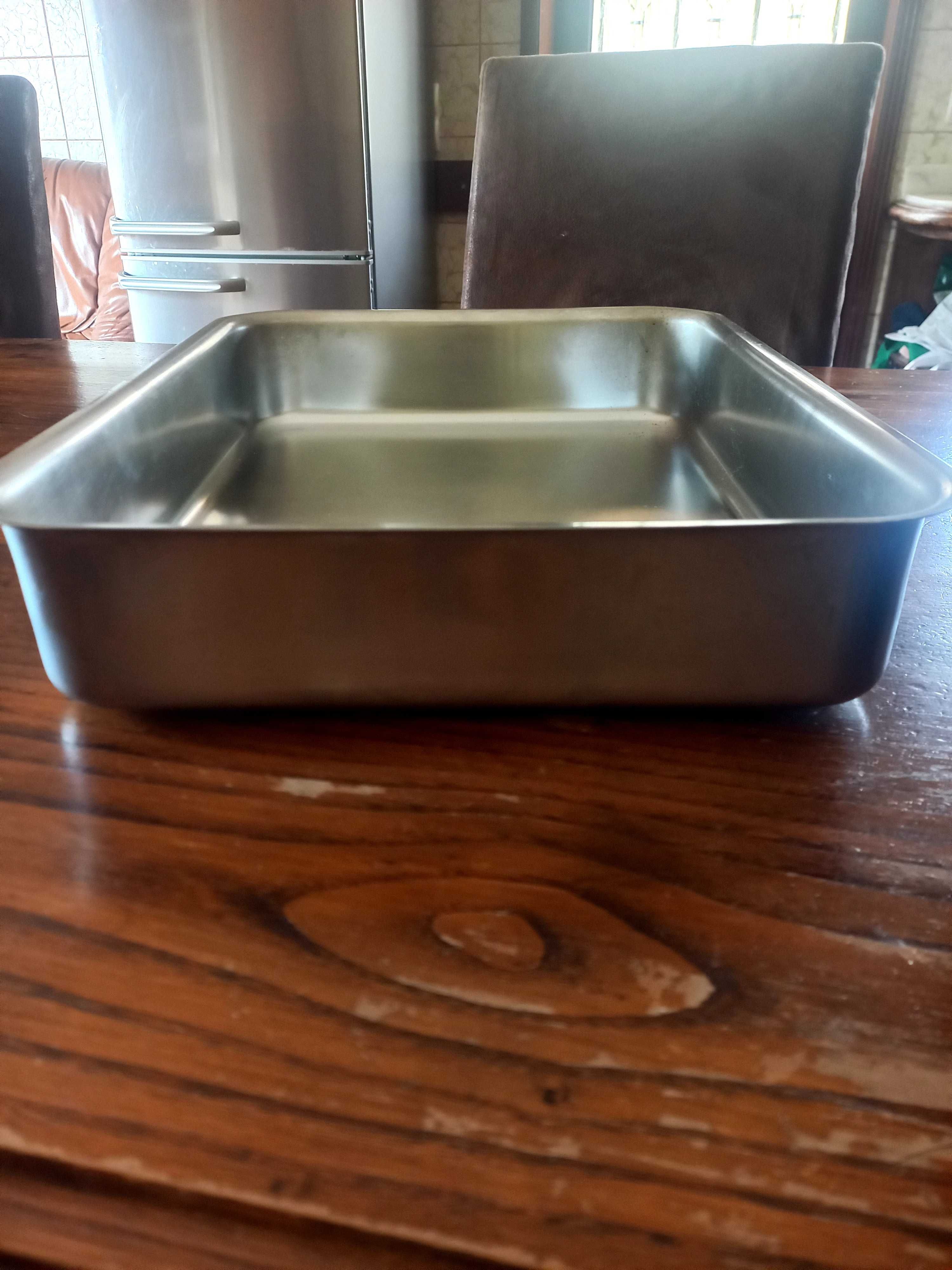 Assadeira em inox 43,5x33,5x7,5cm