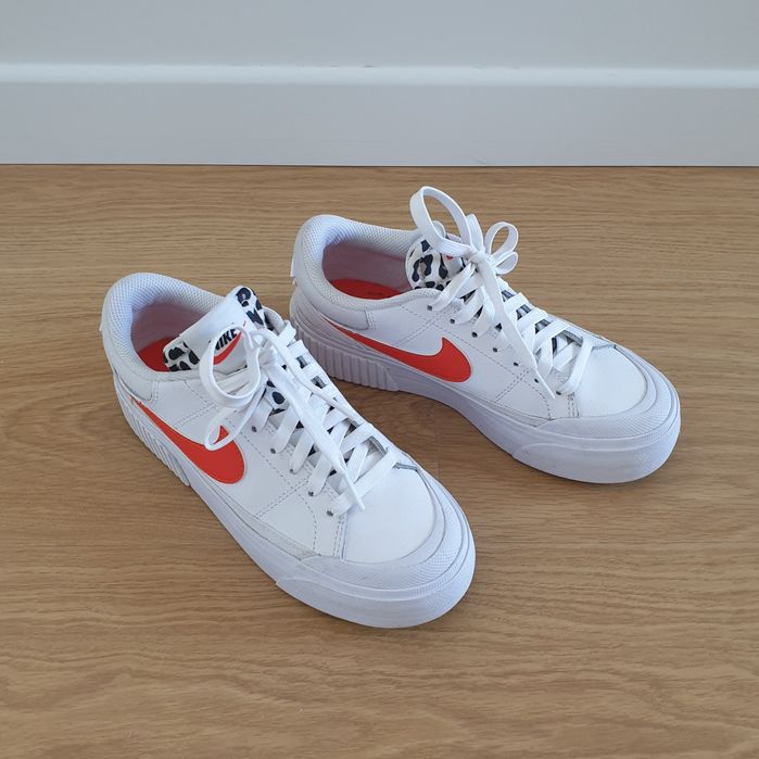 Жіночі білі кеди Nike Court Legacy Lift з леопардовим язичком