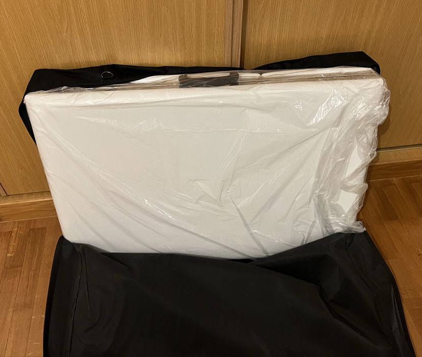 Marquesa nova a estrear portátil com saco de transporte