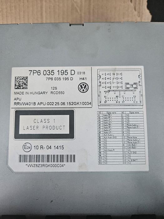 Продам магнітолу VW TOUAREG 2015