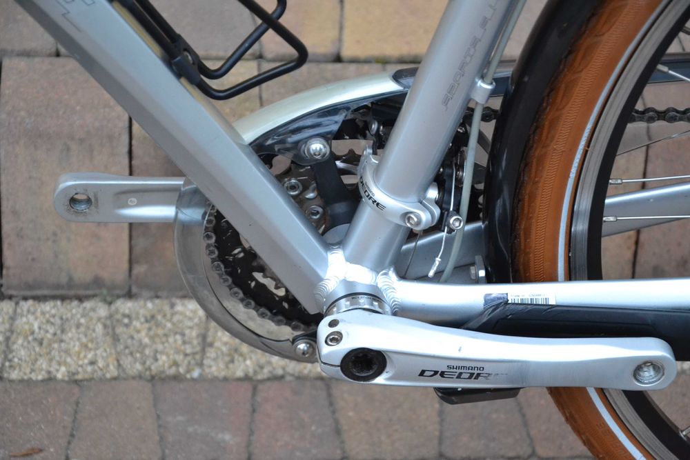 Gazelle Ultimate Sports Lite full Deore 3x9 karbon H53cm bdb