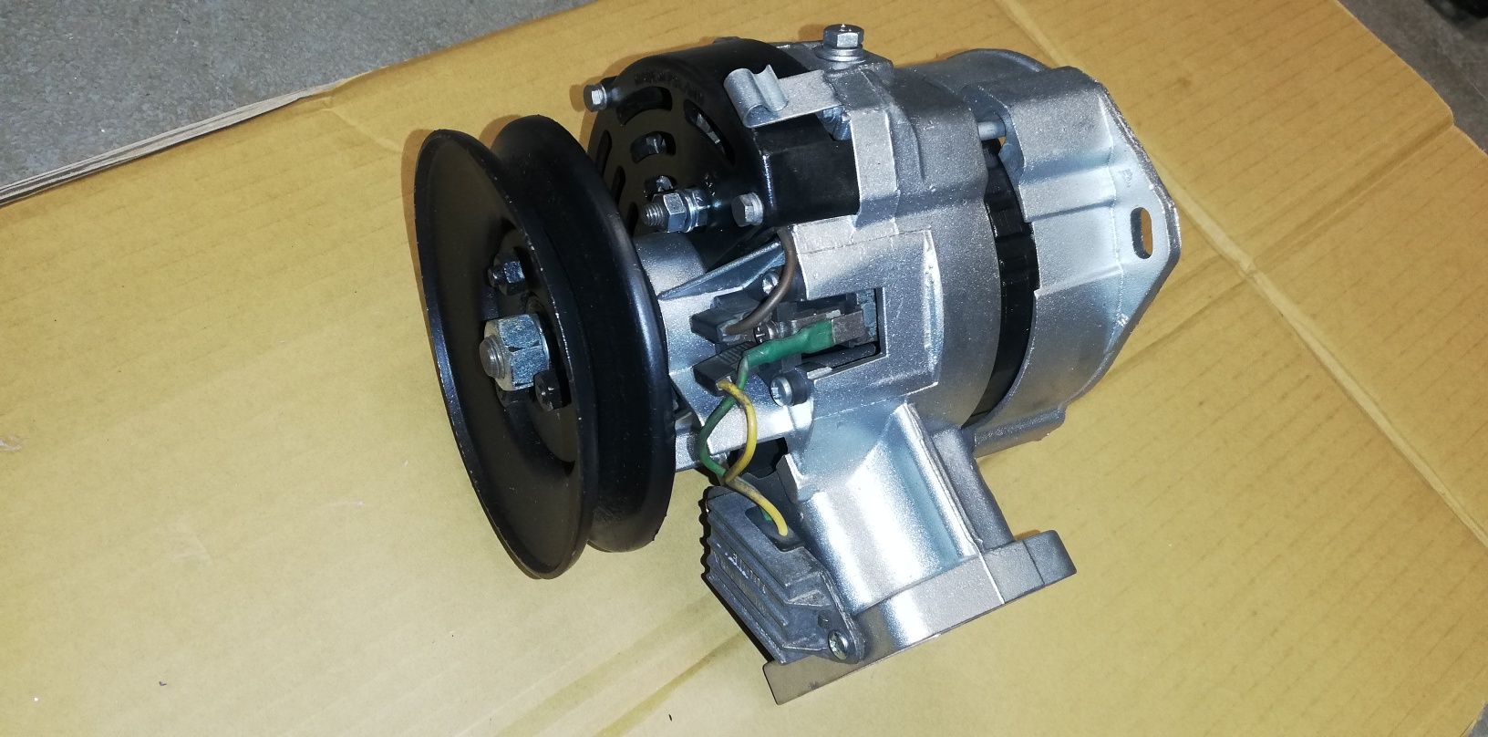 Fiat 126p alternator oo profesjonalnej regeneracji jak nowy maluch