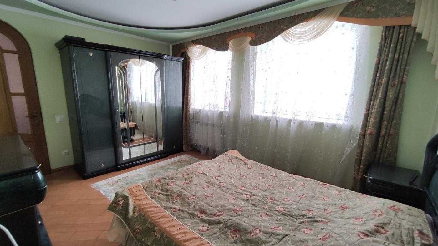 Продаж будинку, вулиця Брюховицька