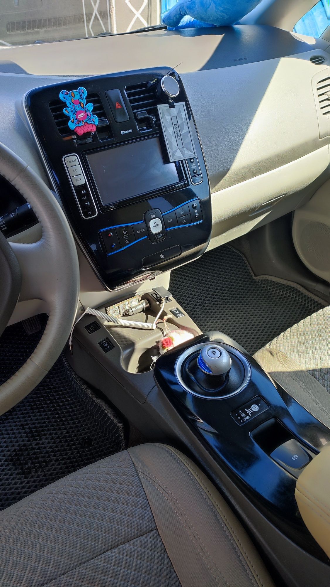 Авто Nissan Lief