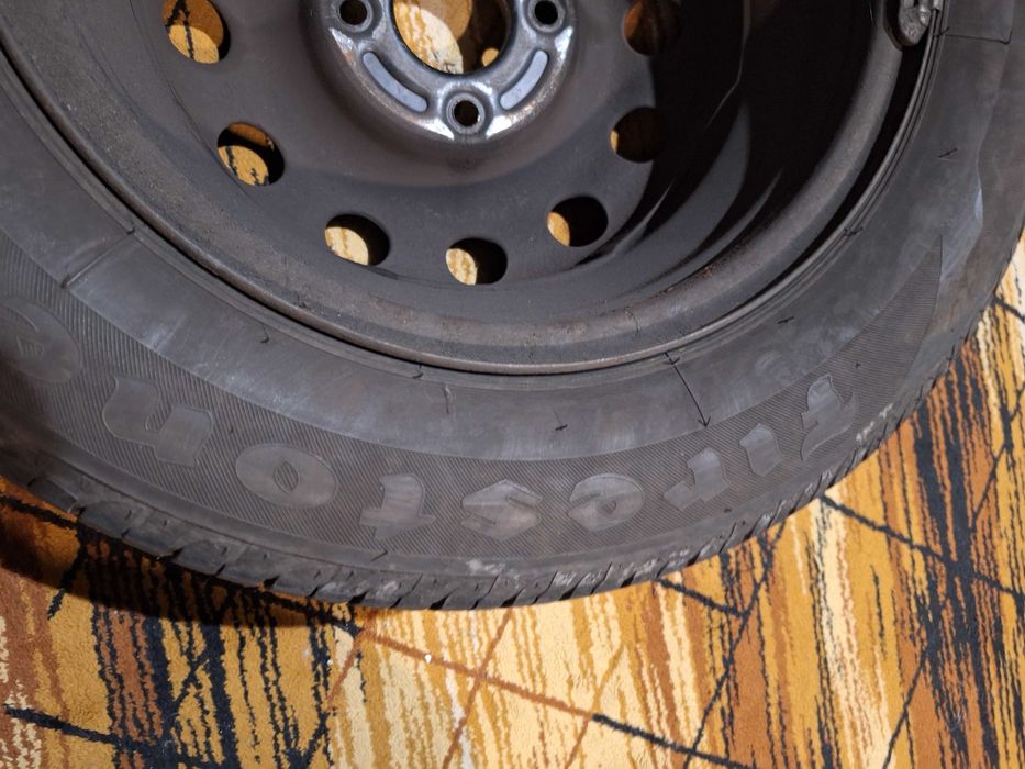 Opony letnie Firestone Multihawk 2 185/65/14 z felgami felgi Focus MK1