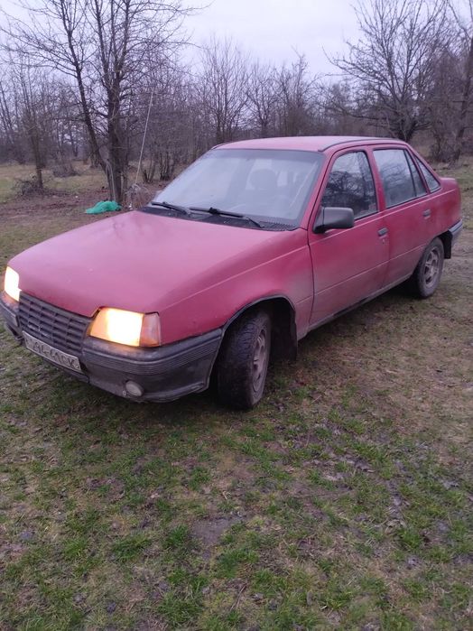 Продам Опель,в рабочем  состоянии