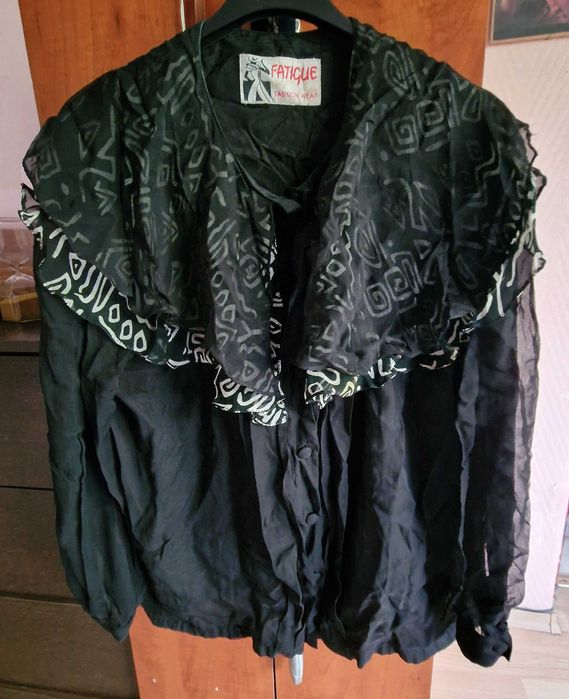 Czarna bluzka z żabotem Fatique Fashion Wear XL