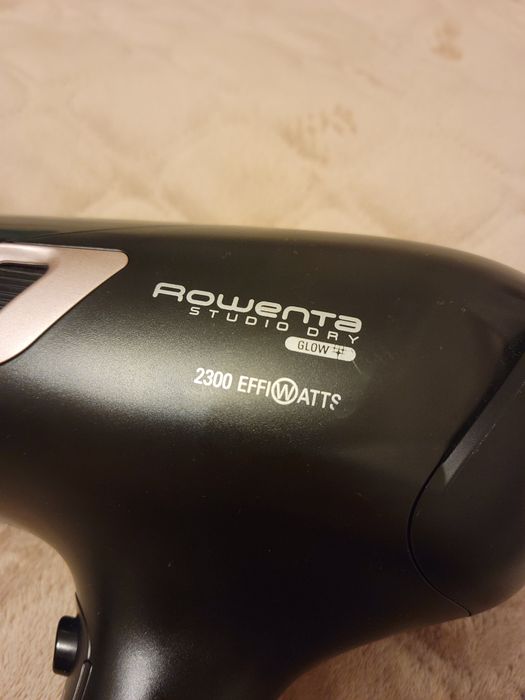 Фен Rowenta Studio Dry Glow CV5820F0
